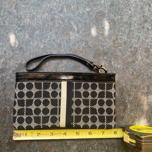 Kate Spade New York Black and Cream Chrissy Noel Wristlet